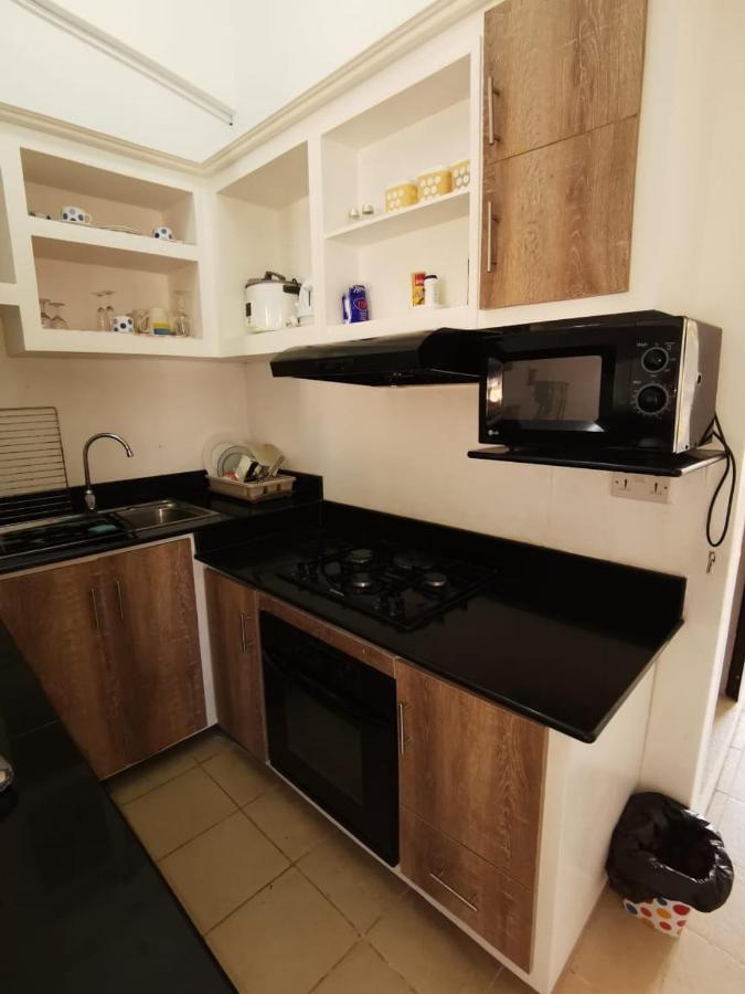 Rayon Vert Bleuphorie Beach Apartment Flic-en-Flacq Eksteriør billede